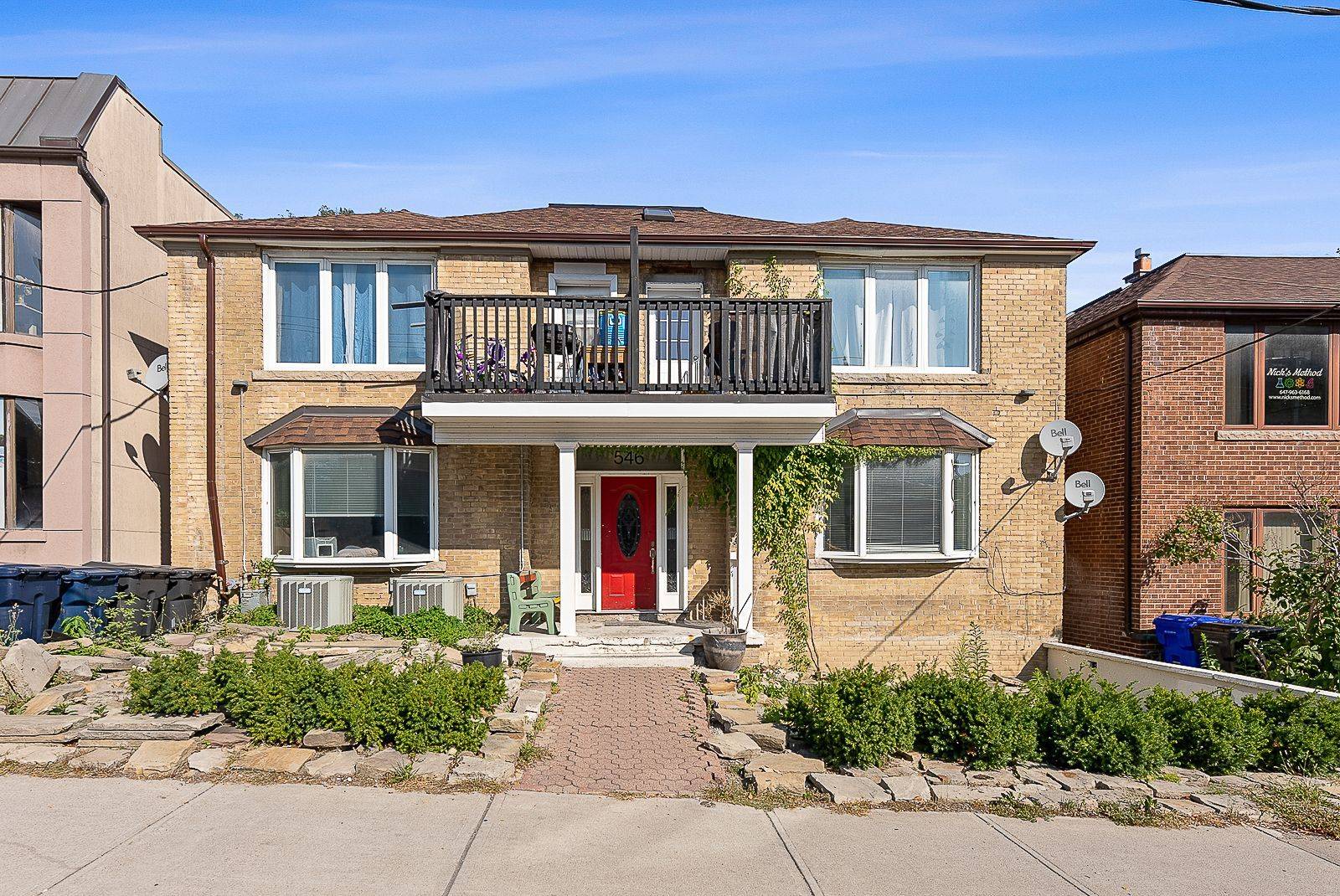 Toronto C10, ON M4P 1N9,546 Eglinton AVE E #4