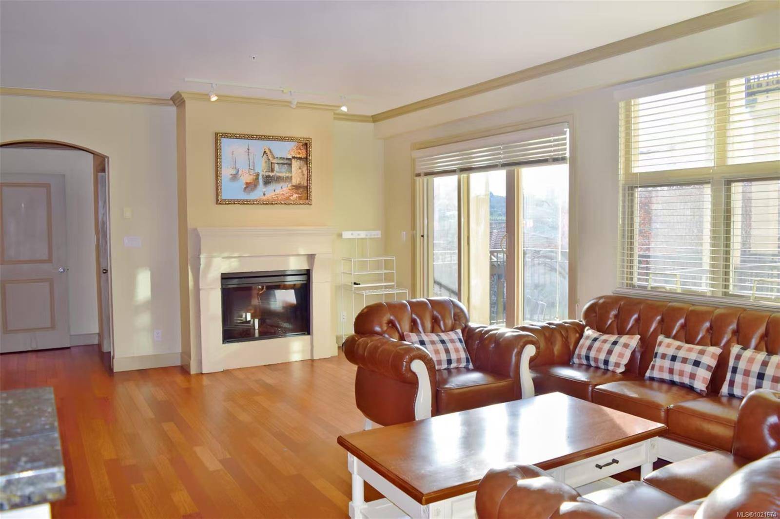 Saanich, BC V8N 0A1,1620 McKenzie Ave #309