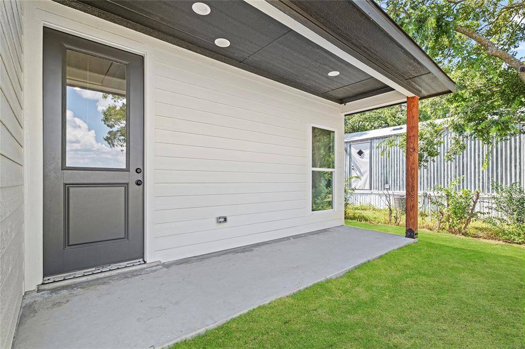 Whitesboro, TX 76273,406 Depot Street