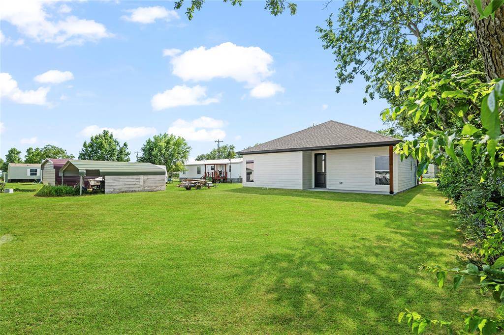 Whitesboro, TX 76273,406 Depot Street