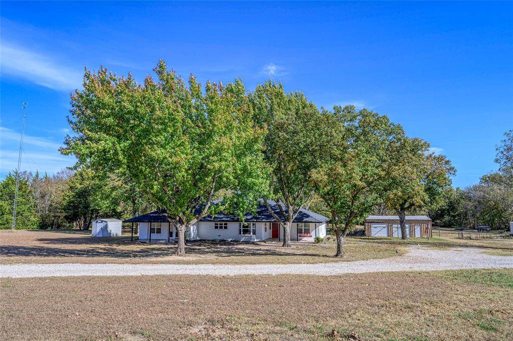 Whitewright, TX 75491,750 Possom Trot Hollow Road