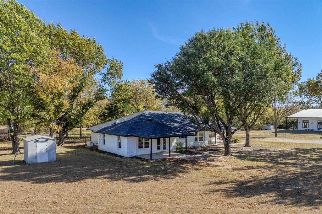 Whitewright, TX 75491,750 Possom Trot Hollow Road