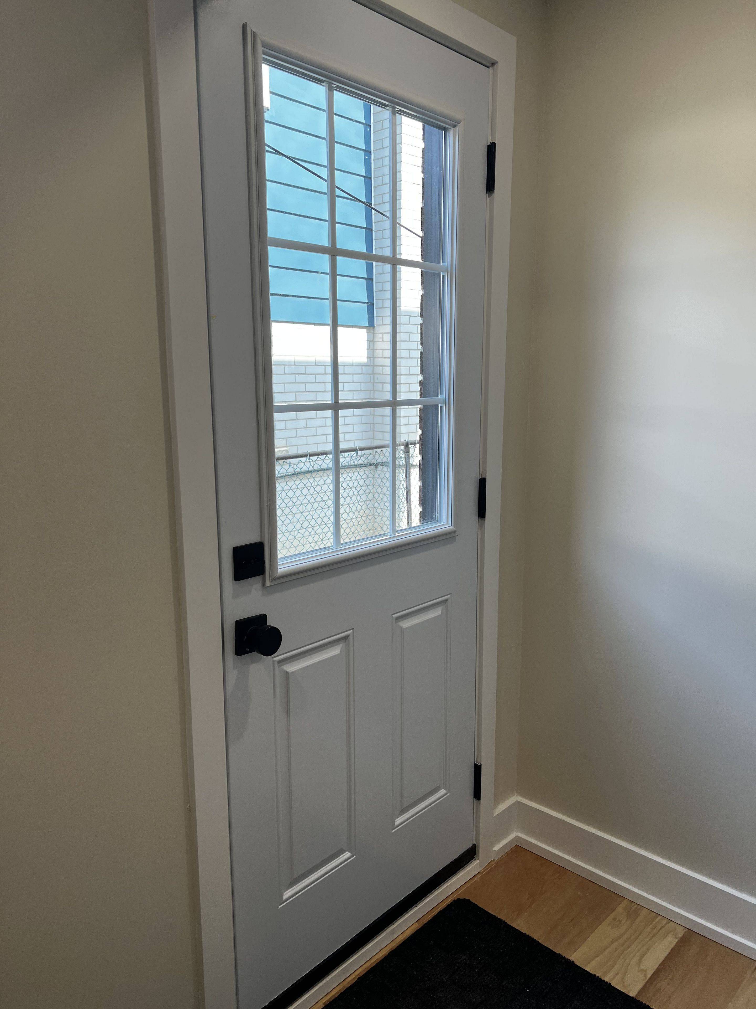 Mississauga, ON L5C 2B7,3131 Lenester DR #Lower level