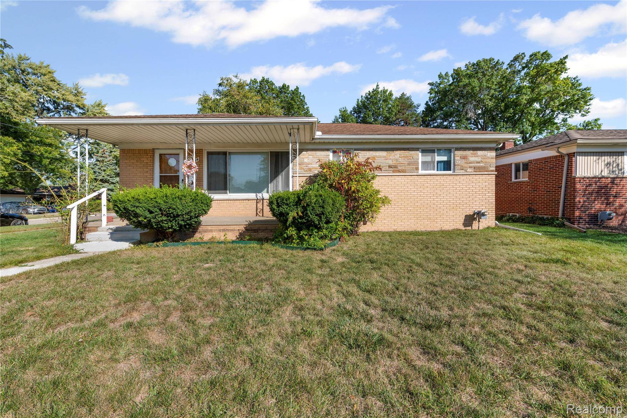 Warren, MI 48091,24544 Patricia AVE