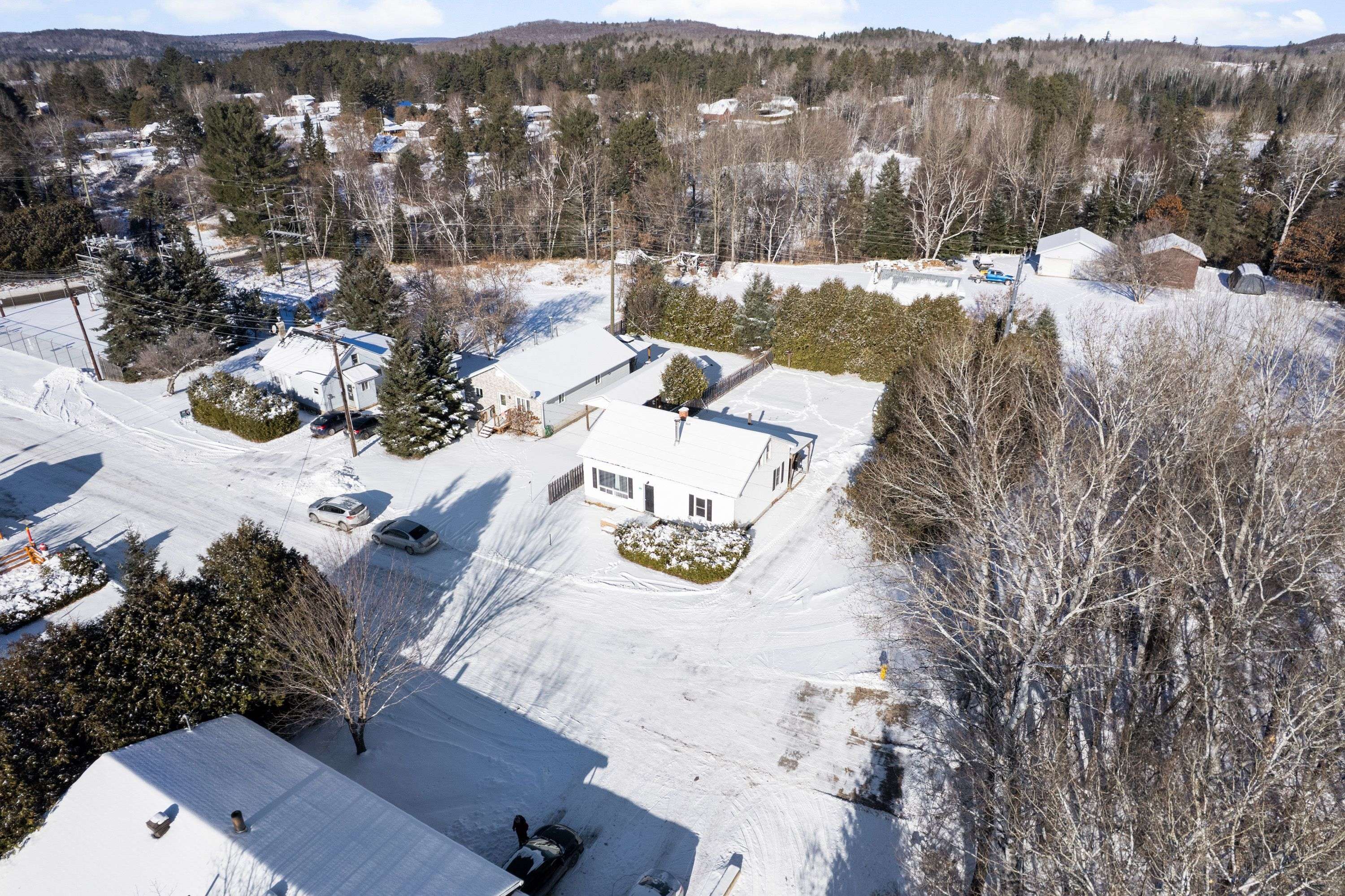 Madawaska Valley, ON K0J 1B0,21 Philip ST