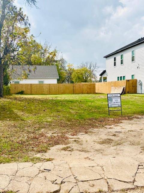 Dallas, TX 75215,3525 S Harwood Street