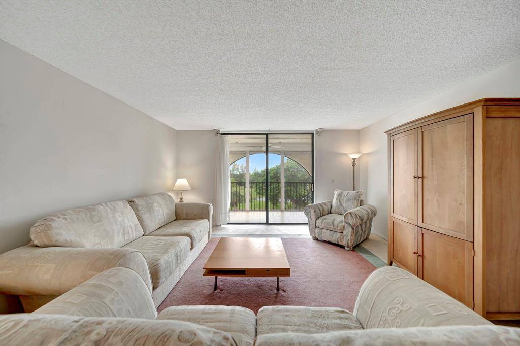 Lauderhill, FL 33319,3521 Environ Blvd #B501