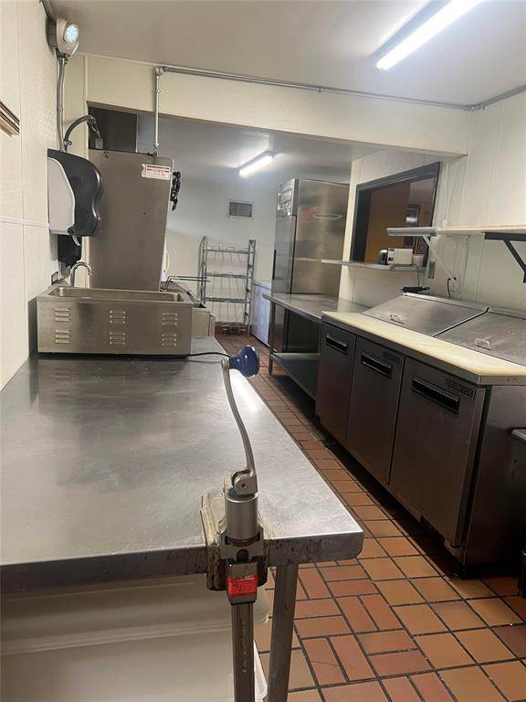 Keller, TX 76248,120 N Main Street #208