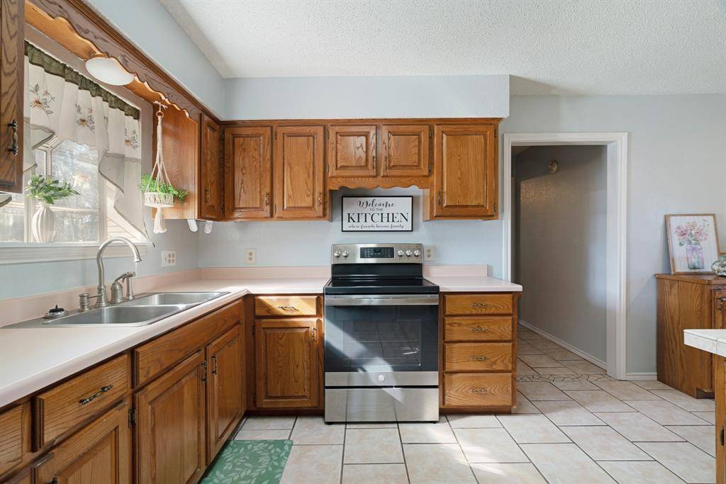 Powderly, TX 75473,201 County Road 35930