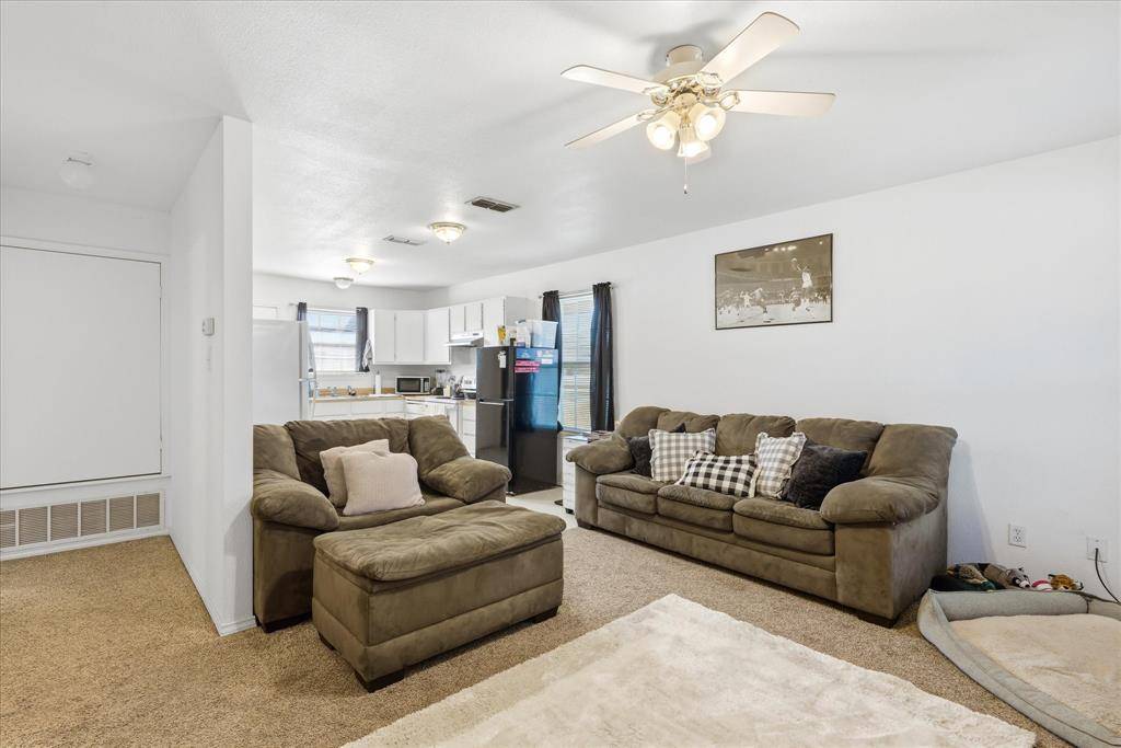 Glen Rose, TX 76043,404 A/B Bryan