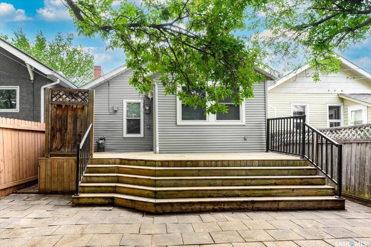 Regina, SK S4T 4C3,2156 Queen STREET