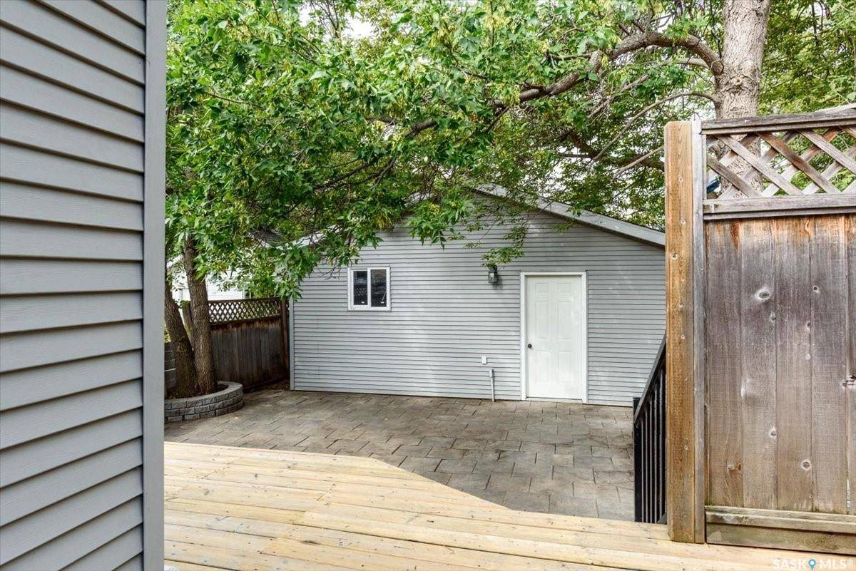 Regina, SK S4T 4C3,2156 Queen STREET