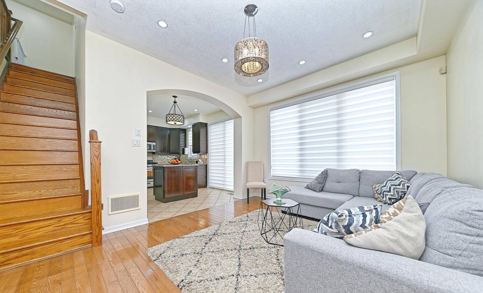 Milton, ON L9T 8C2,993 Whewell Trail N/A