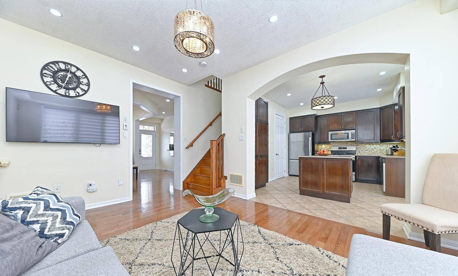 Milton, ON L9T 8C2,993 Whewell Trail N/A