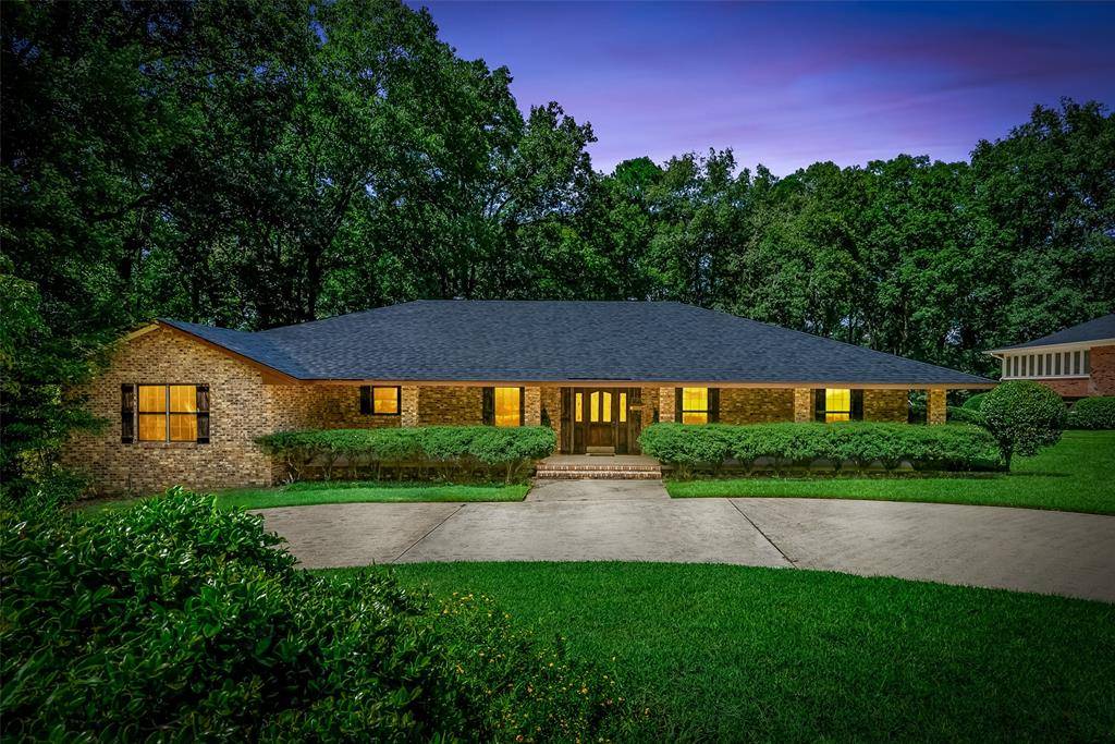 Homer, LA 71040,739 Beverly Drive