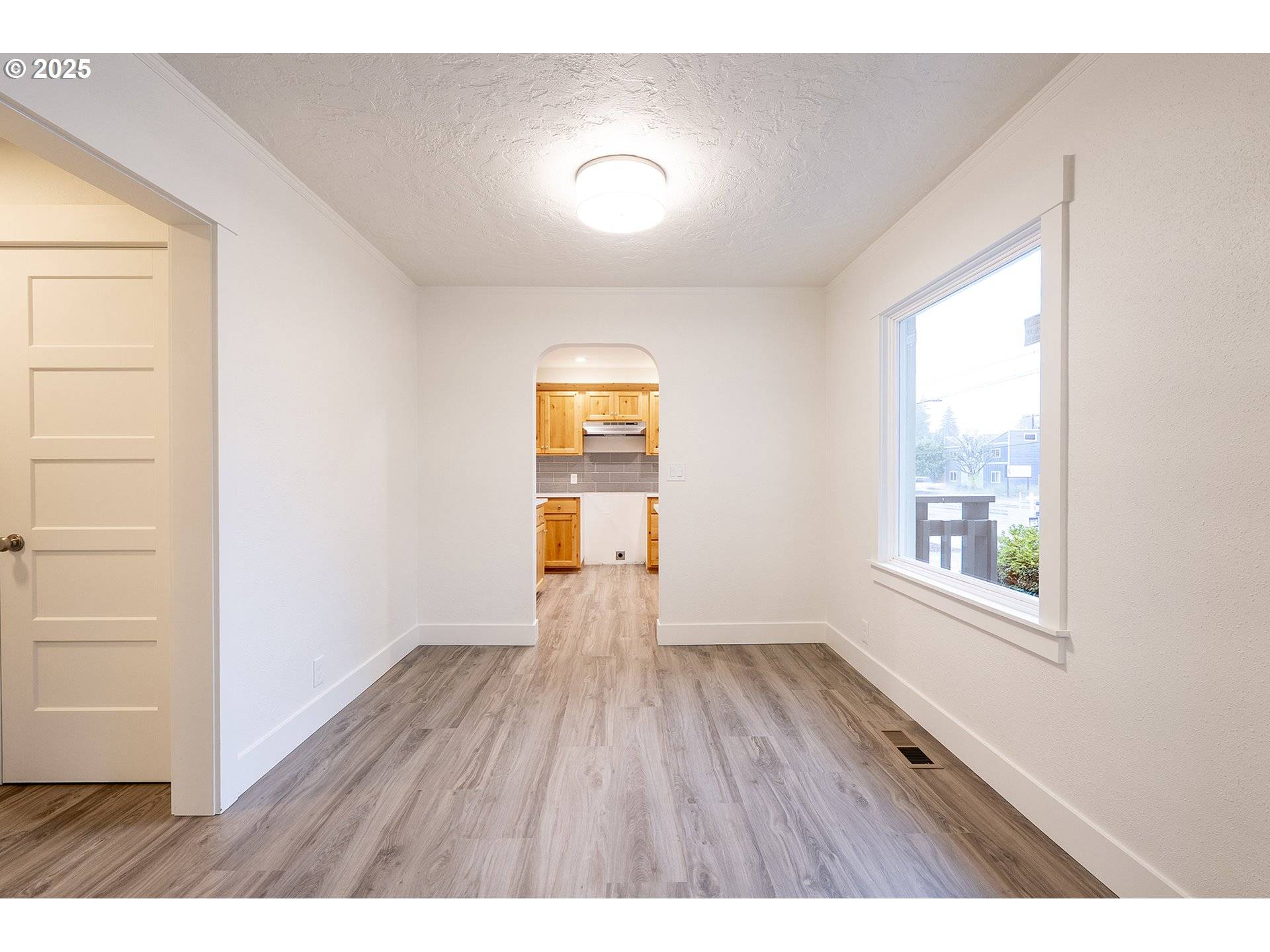 Portland, OR 97216,11129 SE STARK ST