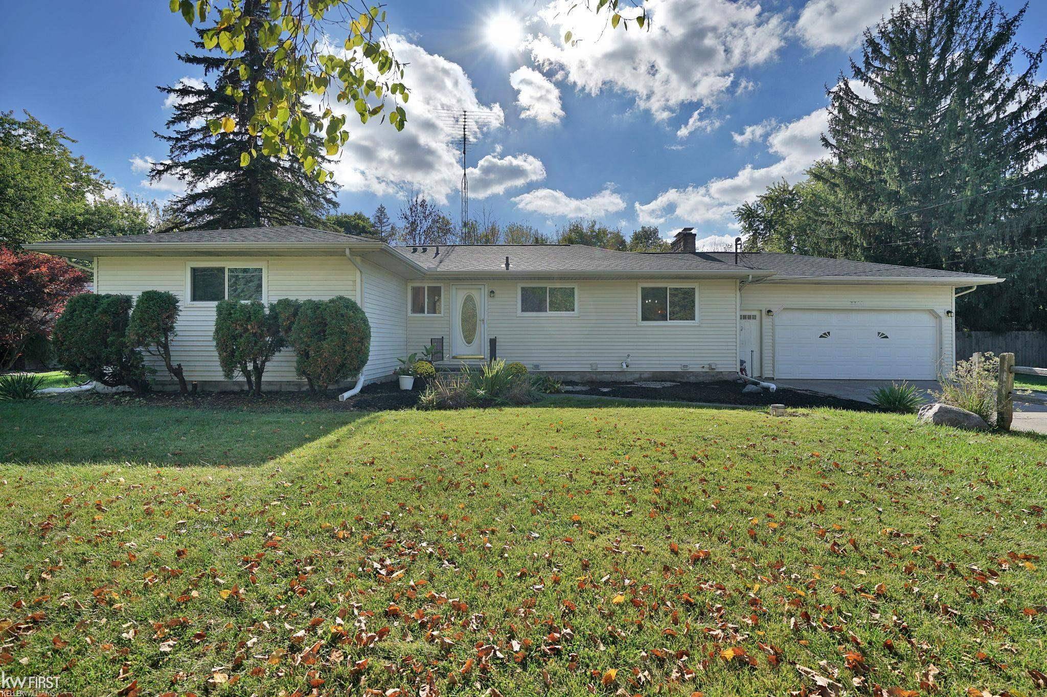 Burton, MI 48519,3318 Long ST