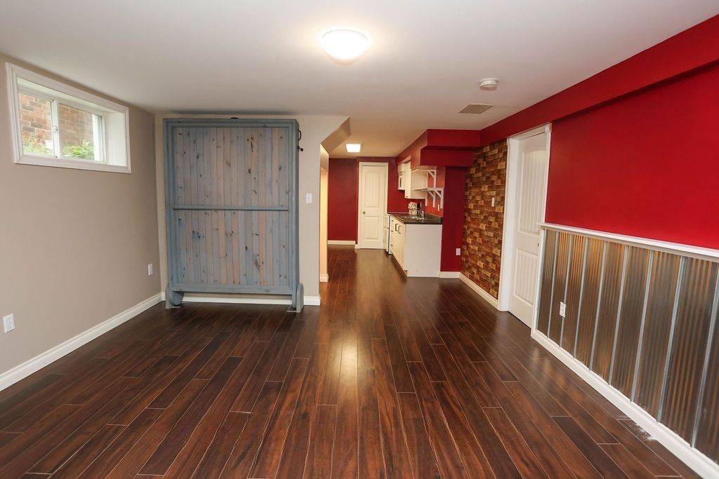 Shelburne, ON L9V 3E5,136 Fleming WAY #Bsmt