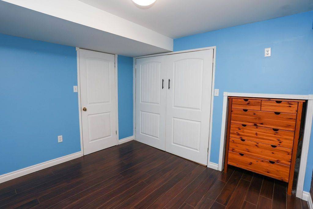 Shelburne, ON L9V 3E5,136 Fleming WAY #Bsmt