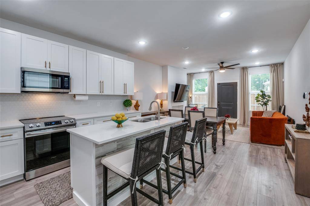 Dallas, TX 75215,2325 Budd Street