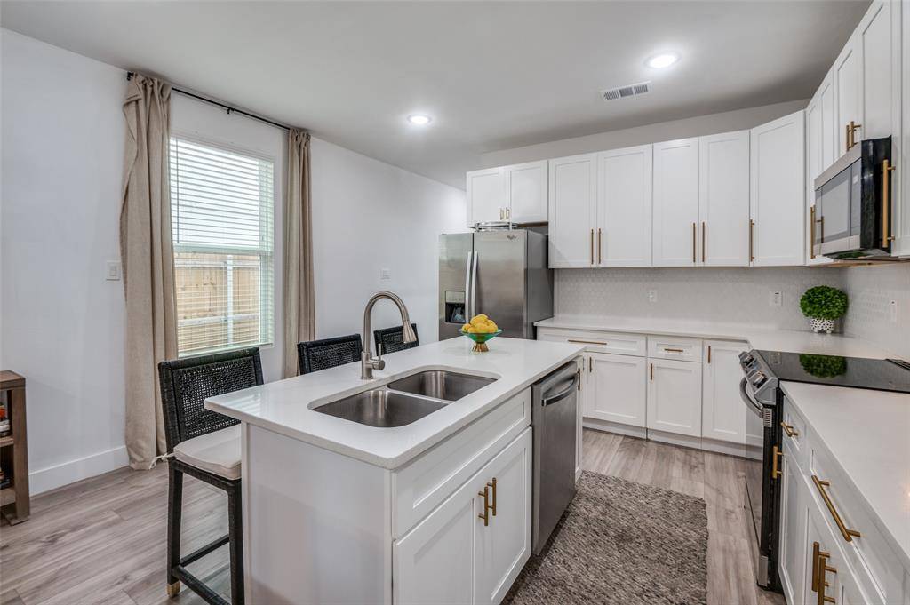 Dallas, TX 75215,2325 Budd Street