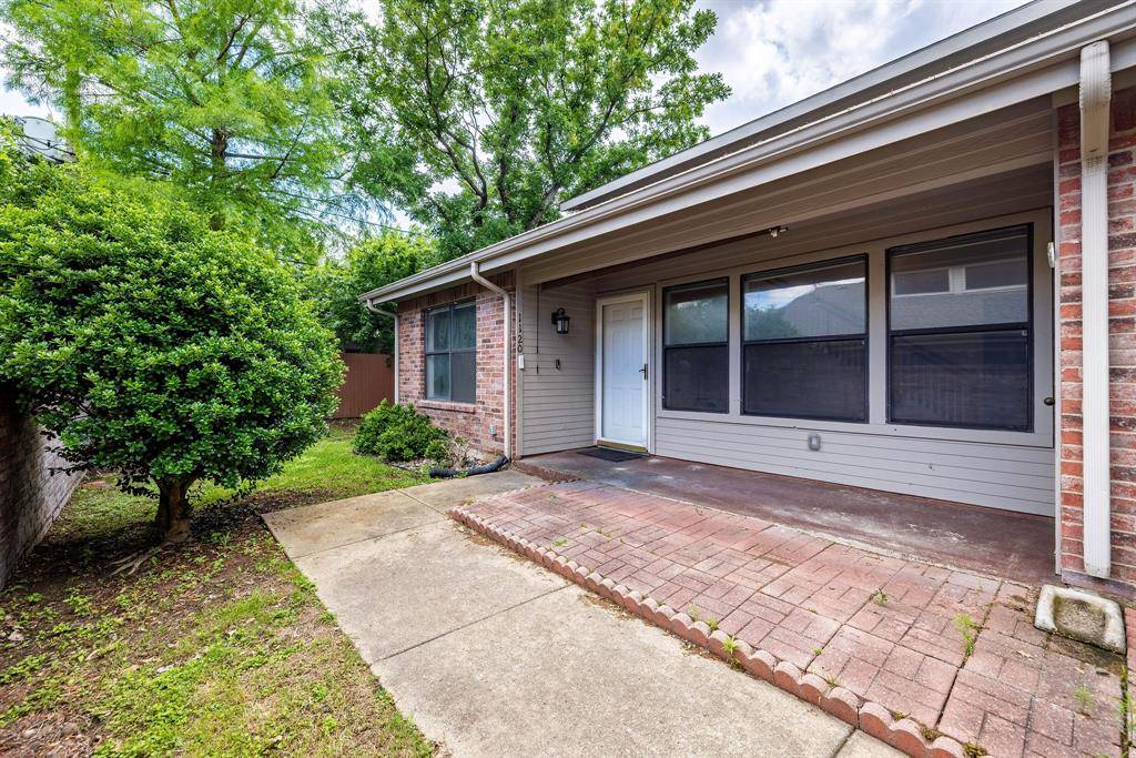 Benbrook, TX 76126,1120 Forest Creek Street