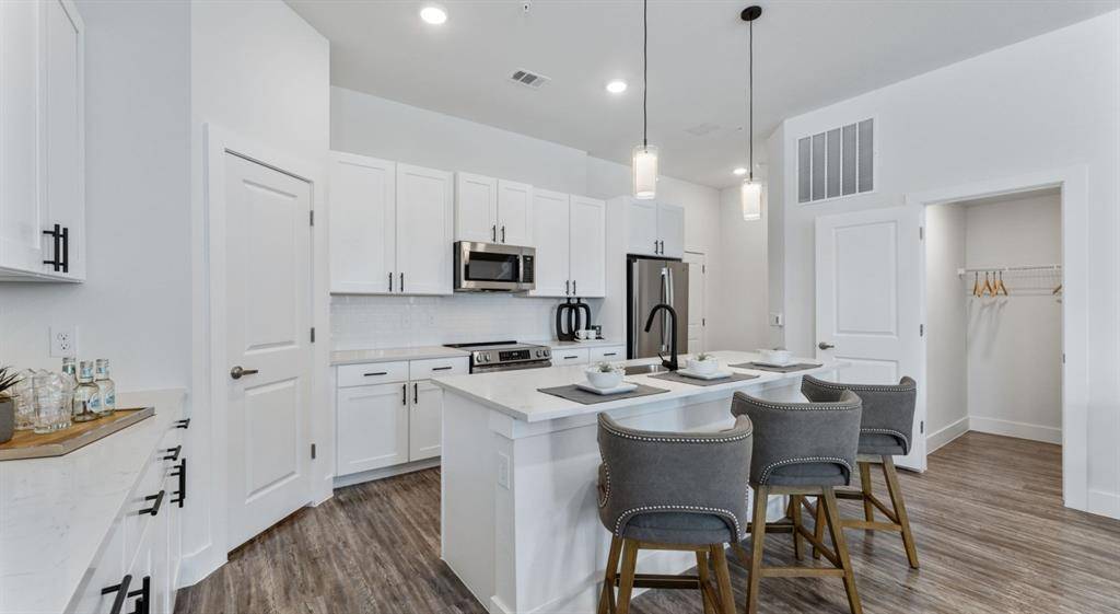 Sherman, TX 75092,3800 W Lamberth Road #5302