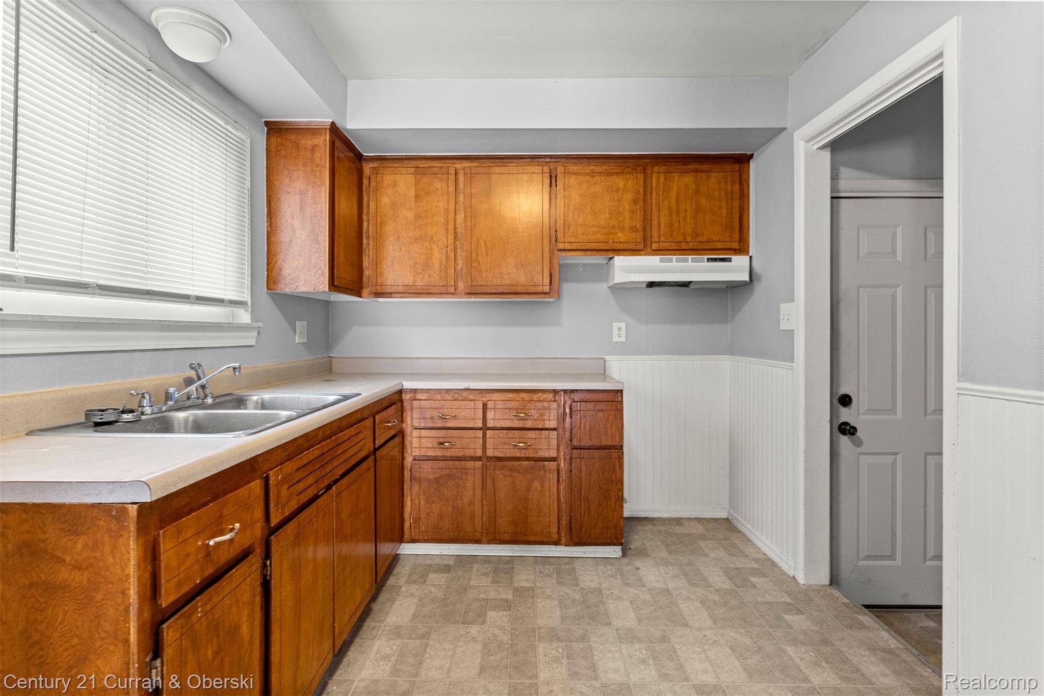 Taylor, MI 48180,7140 Elm ST