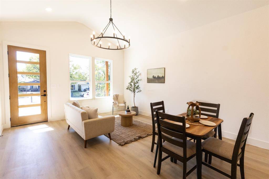 Fort Worth, TX 76107,5104 Curzon Avenue