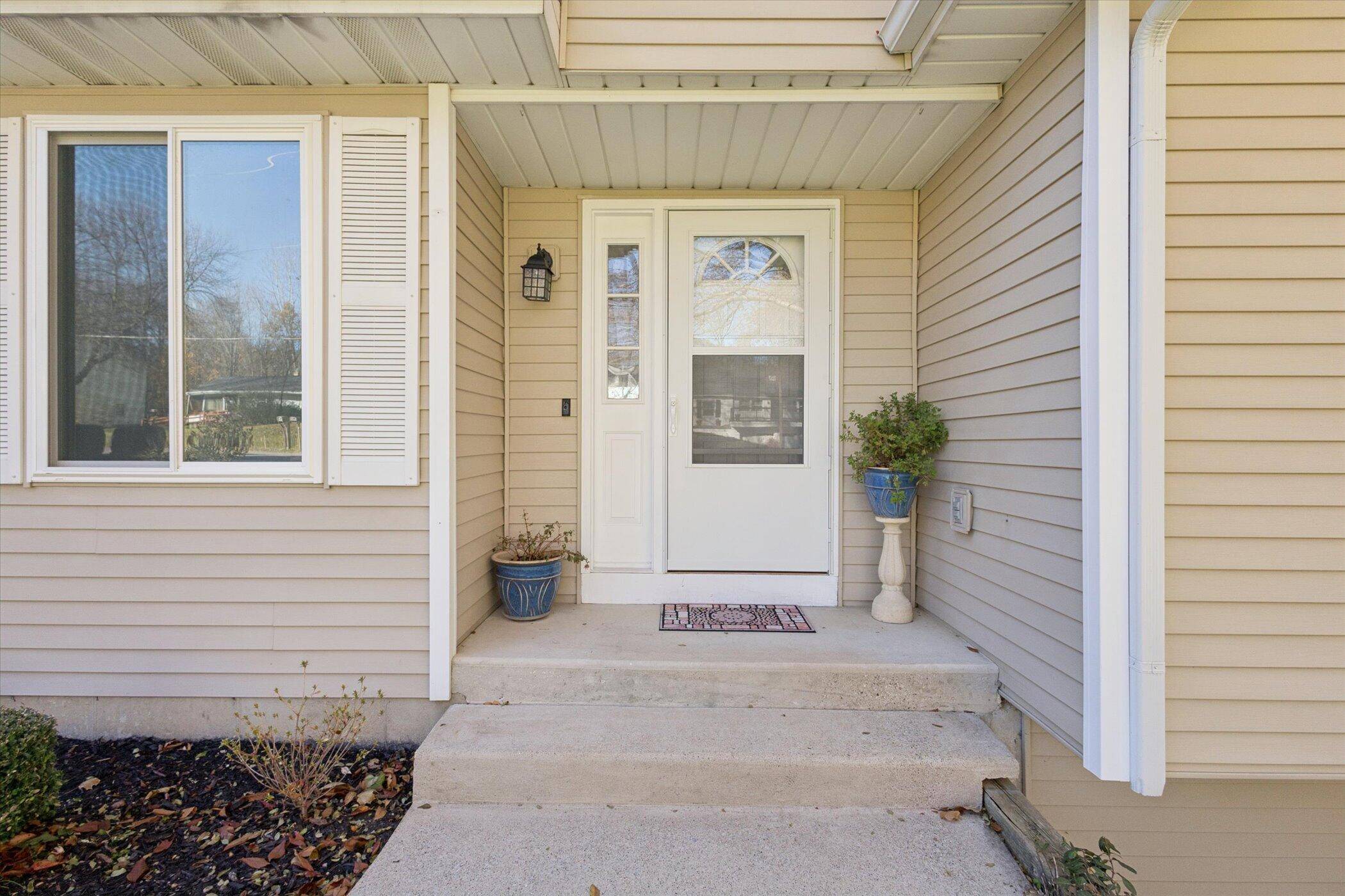 Grand Rapids, MI 49546,3039 Jeanlin DR SE