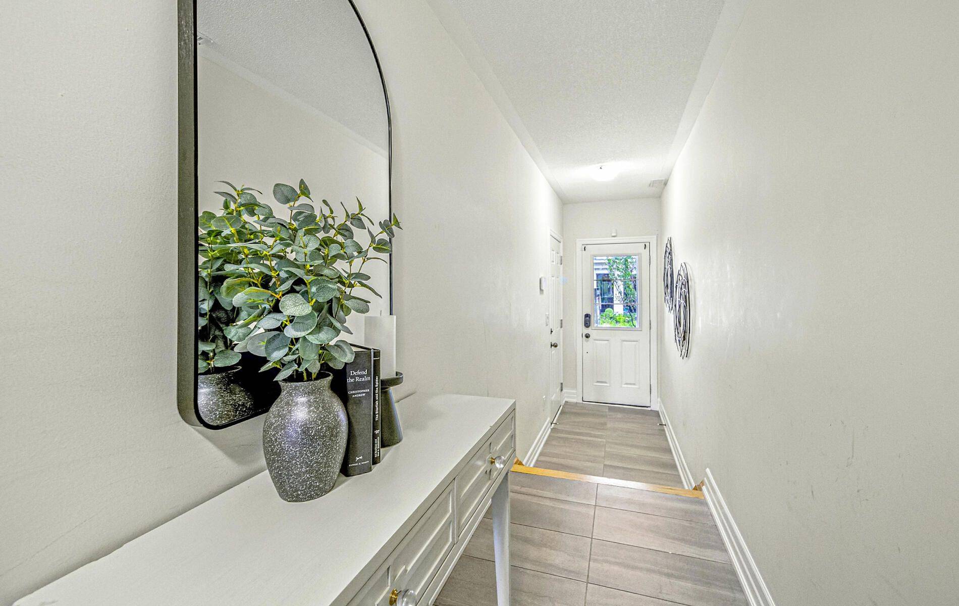 Oshawa, ON L1L 0M5,384 Arctic Red DR #9