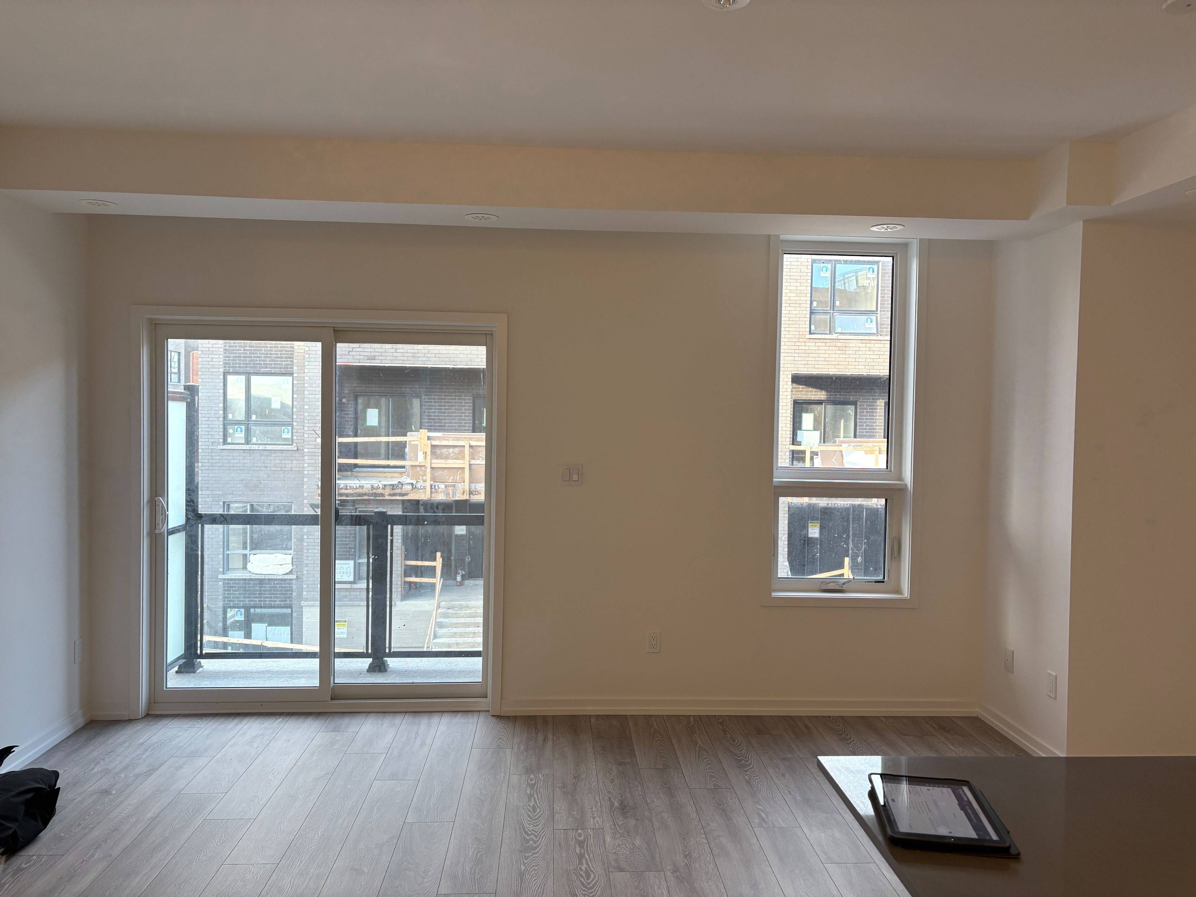 Newmarket, ON L3Y 0H4,20 Lytham Green CIR #18