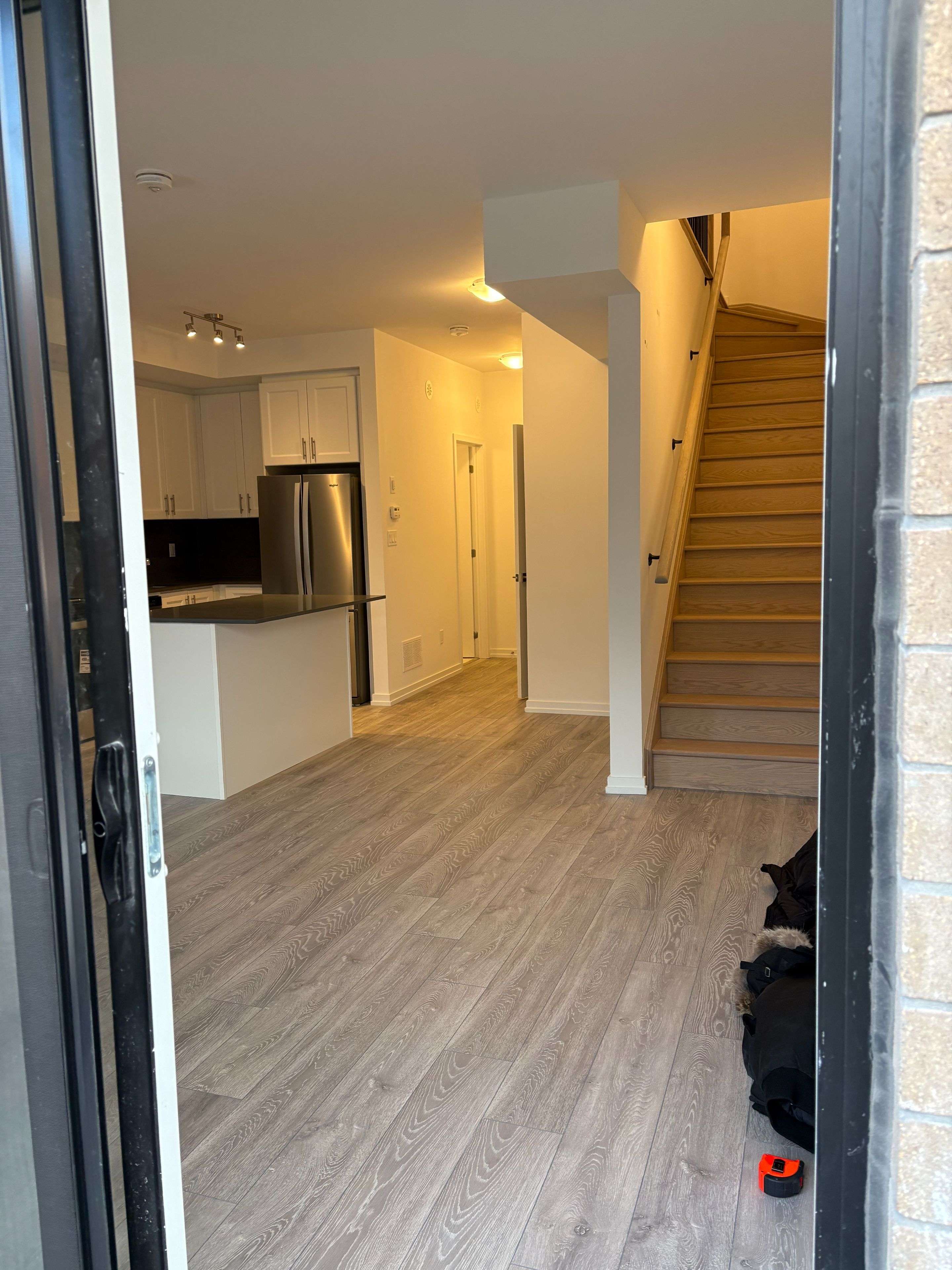 Newmarket, ON L3Y 0H4,20 Lytham Green CIR #18