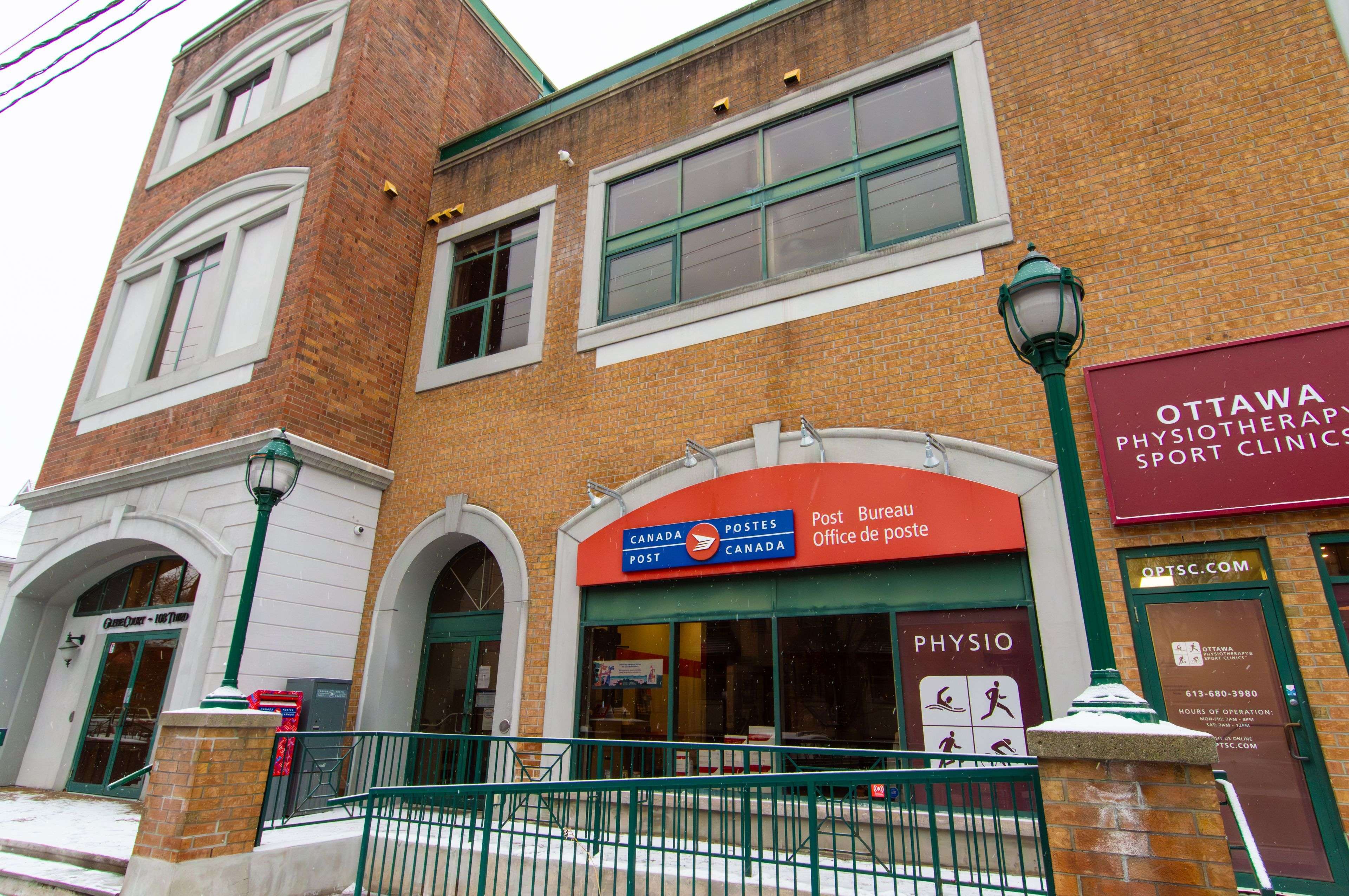 Glebe - Ottawa East And Area, ON K1S 2J8,108 Third AVE #3