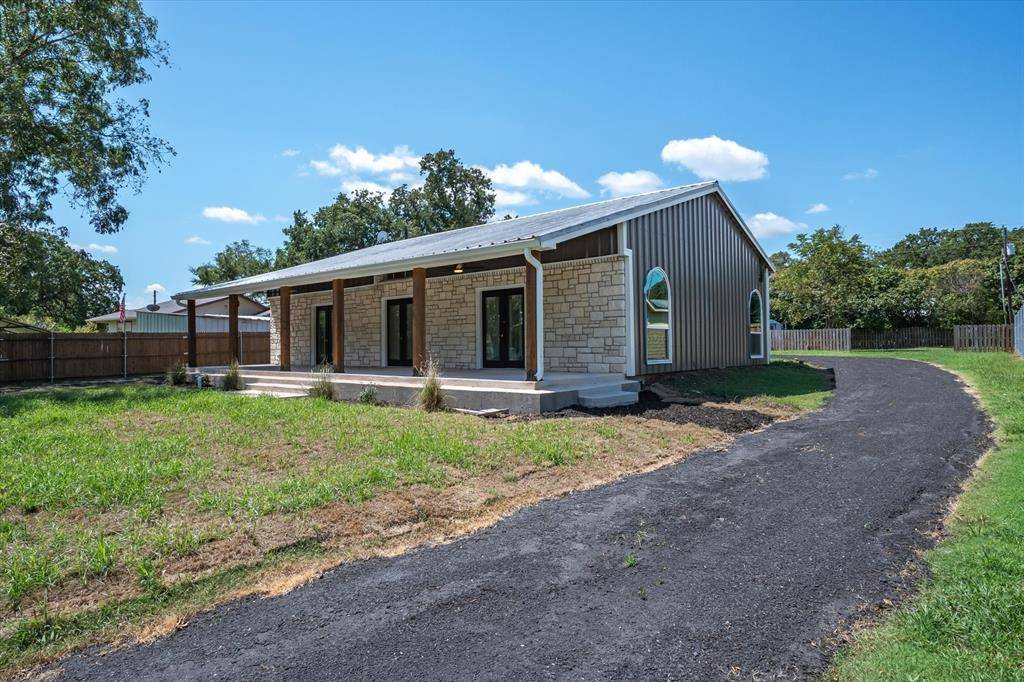 East Tawakoni, TX 75472,362 Old Mill Lane
