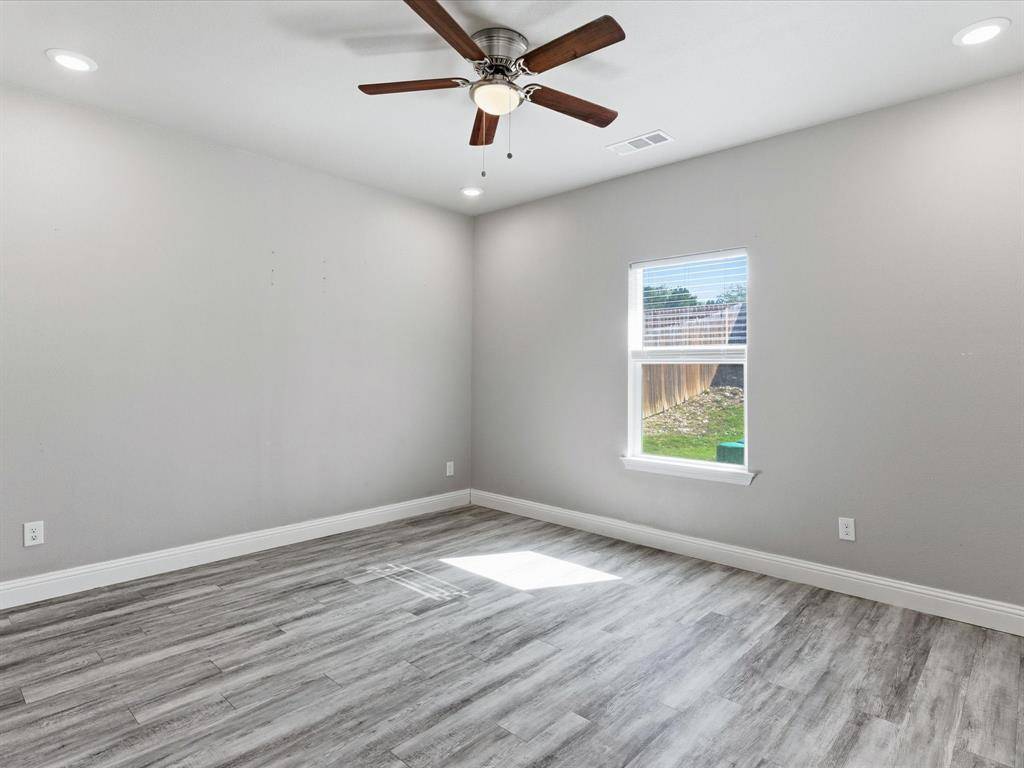 Granbury, TX 76048,1101 Apache Ridge Road