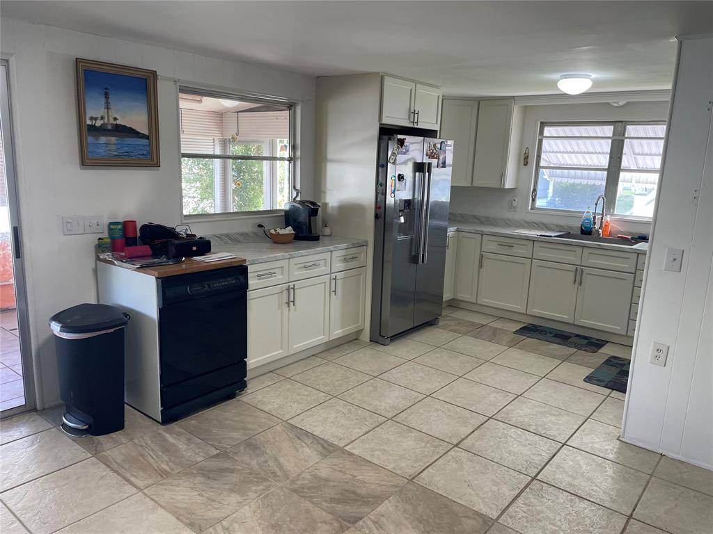 Davie, FL 33324,2341 SW 84th Ave