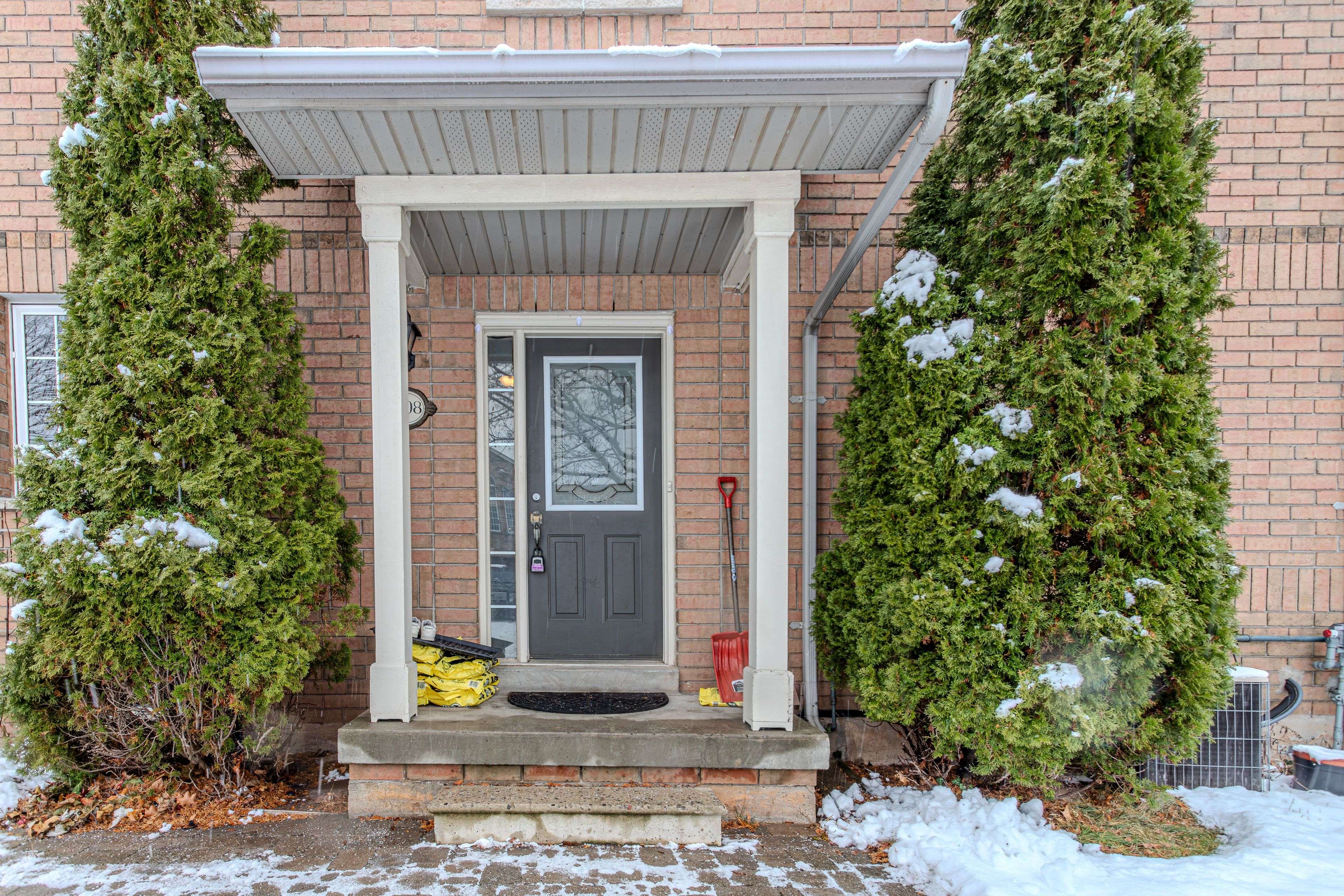 Oakville, ON L6M 4A9,1508 Pinecliff RD