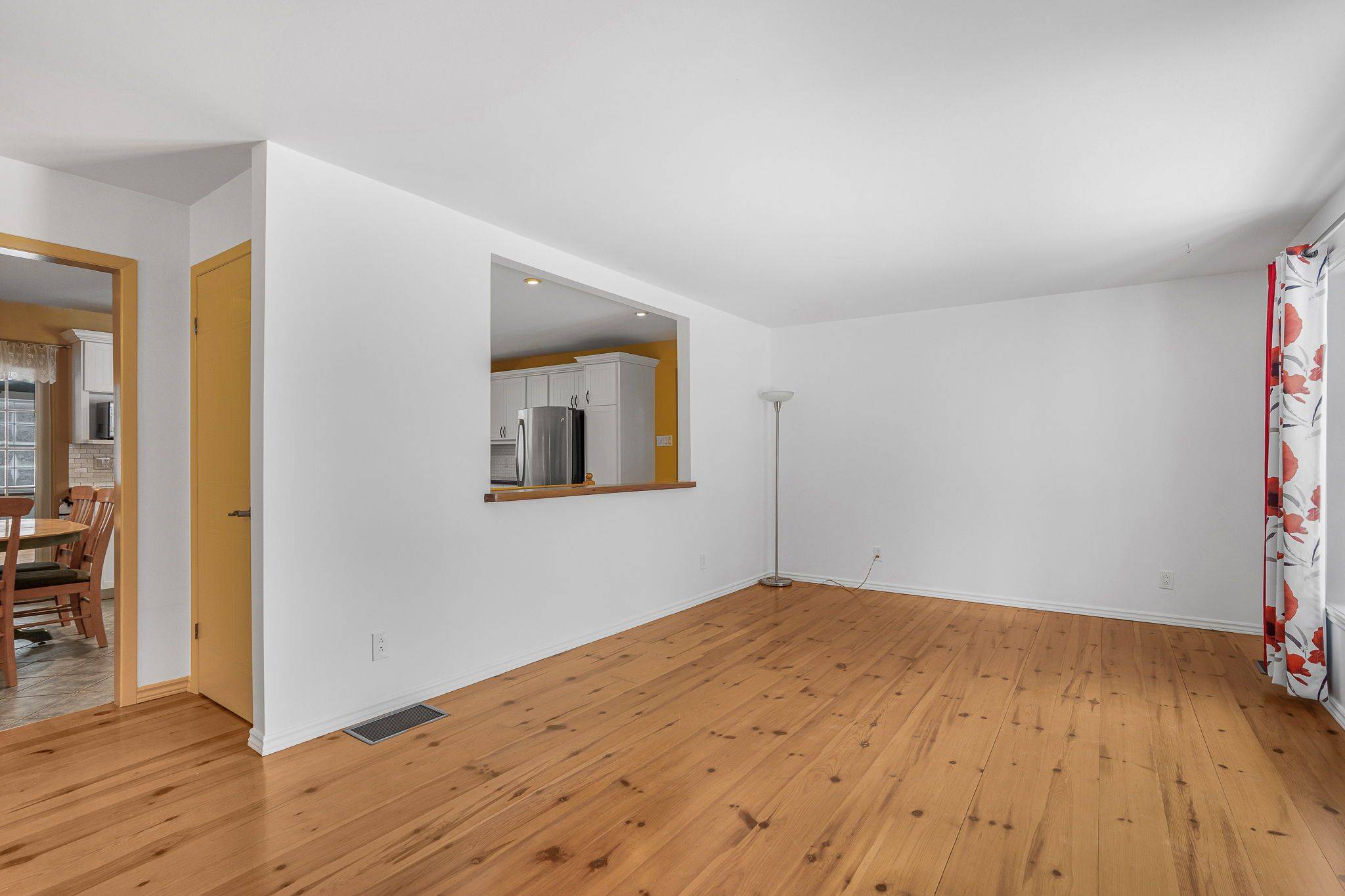 East Hawkesbury, ON K6A 2R2,1261 Golf RD