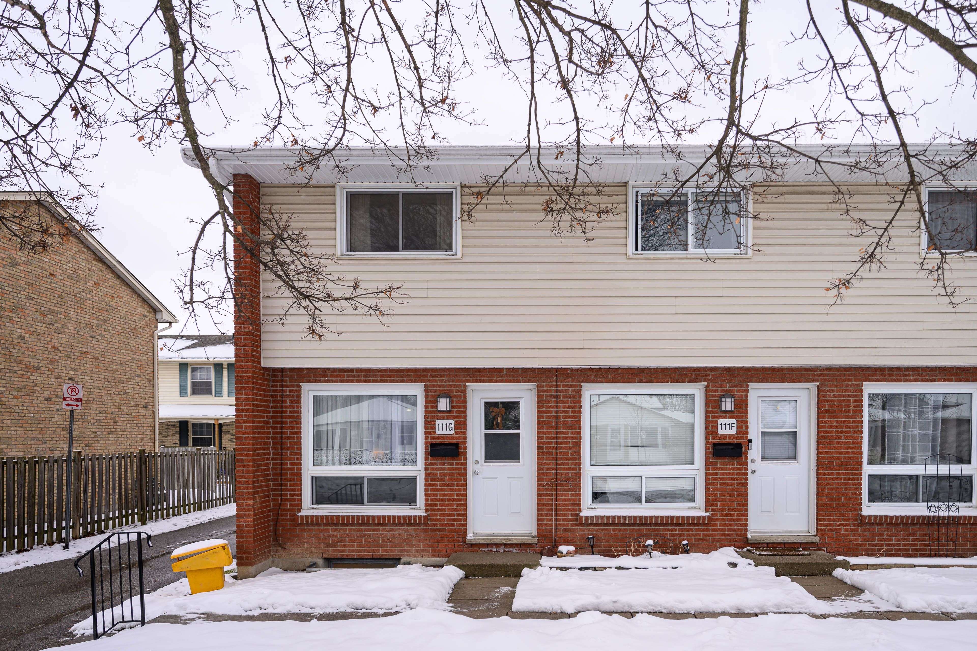 London East, ON N5V 1J6,111 WELLESLEY CRES #G