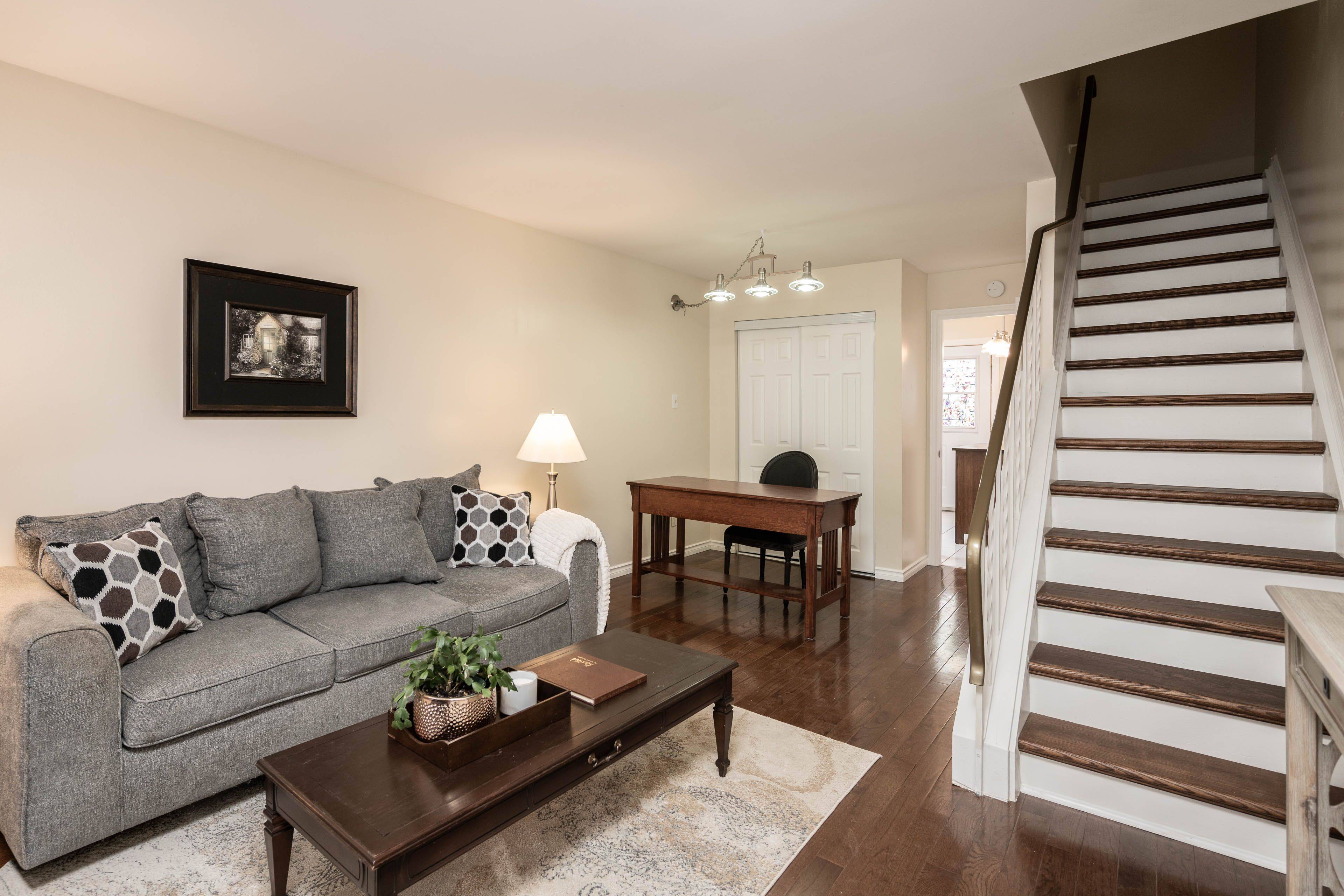 London East, ON N5V 1J6,111 WELLESLEY CRES #G