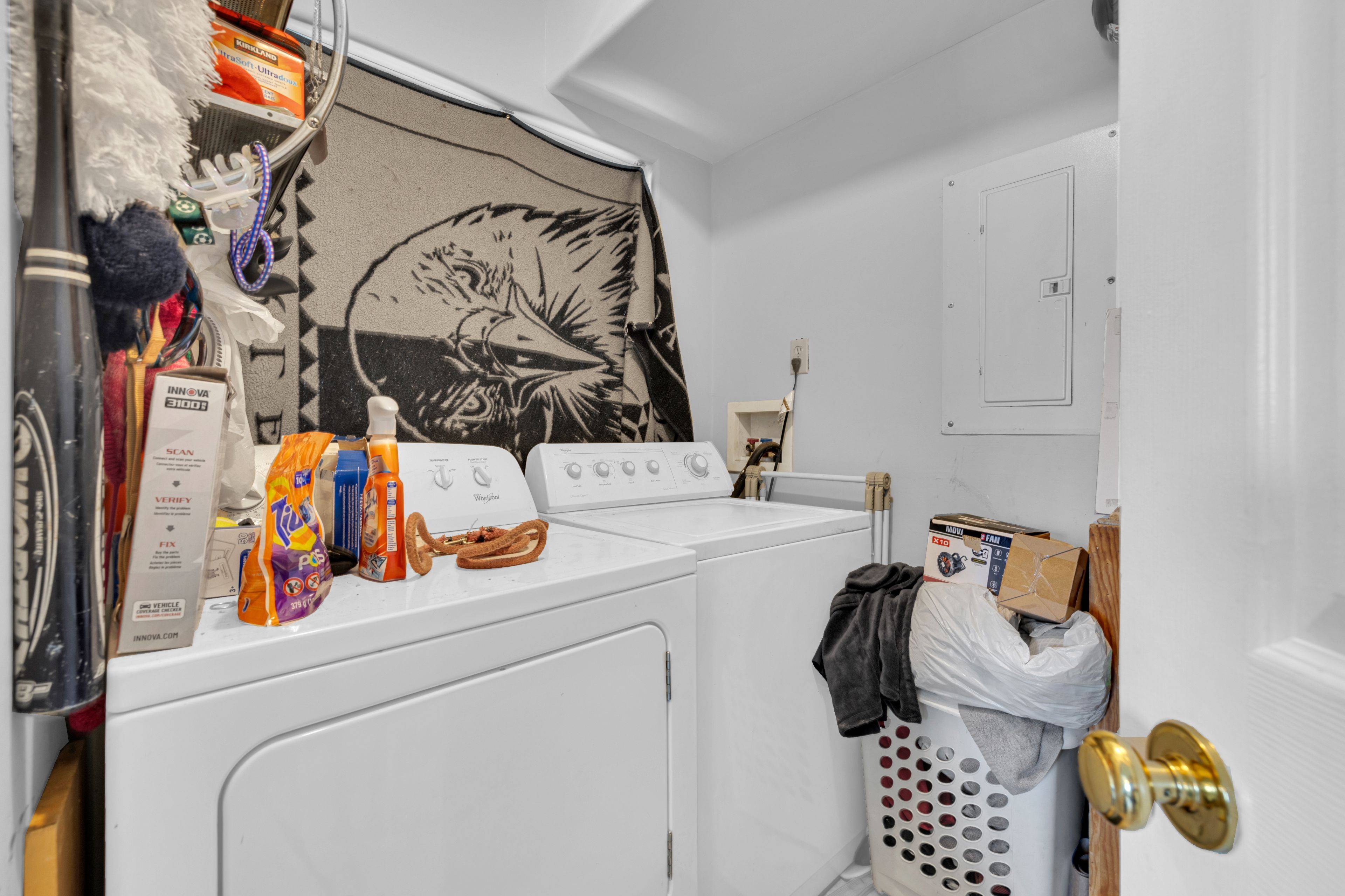 Windsor, ON N9A 1P9,406 Glengarry AVE