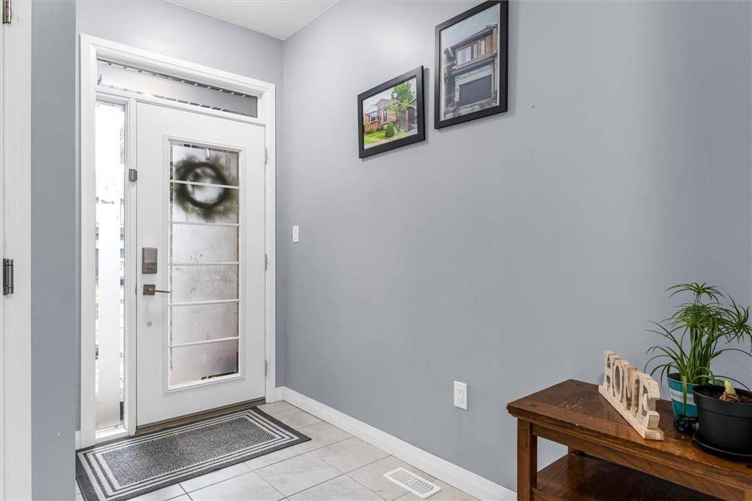 Hamilton, ON L8J 0L6,55 Greenwich AVE