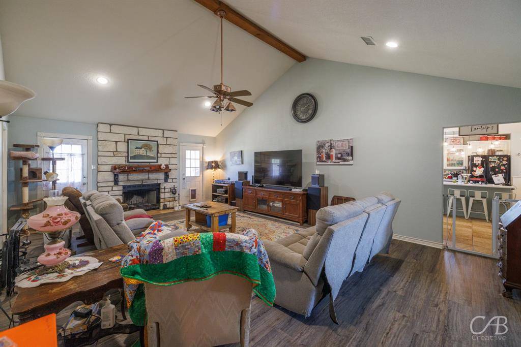 Tuscola, TX 79562,3118 US Highway 83 #A