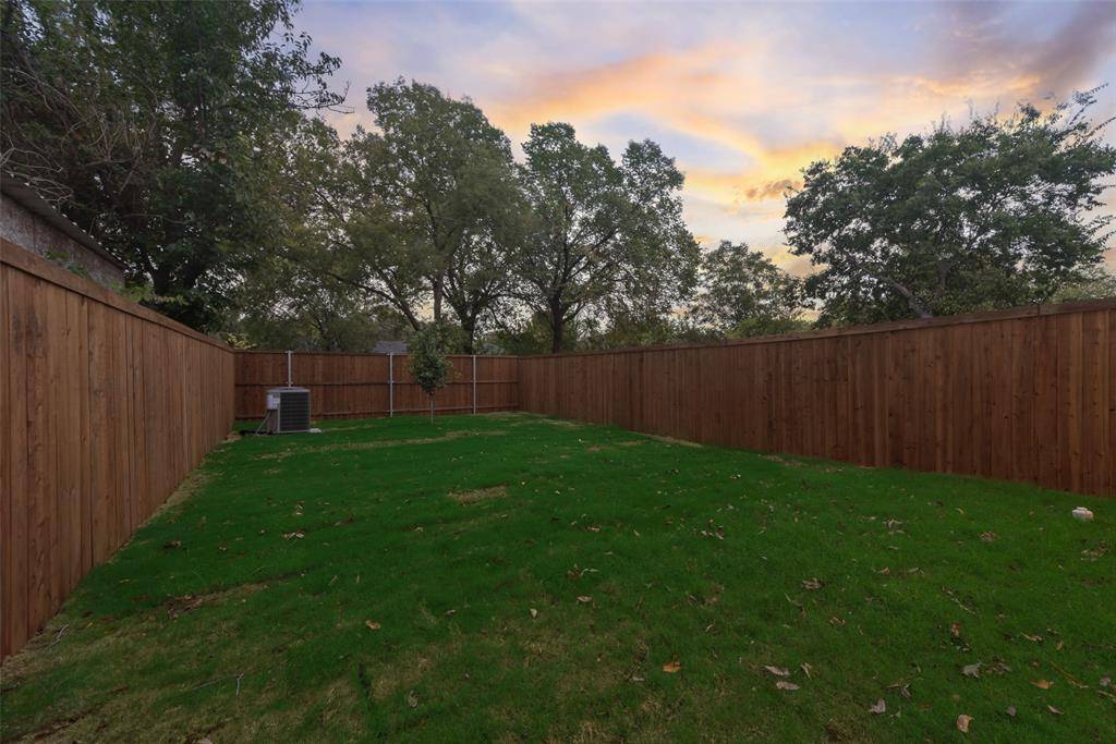 Dallas, TX 75208,217 W Yarmouth Street