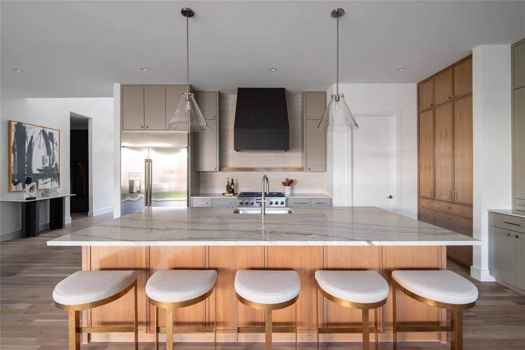 Dallas, TX 75220,3826 Seguin Drive