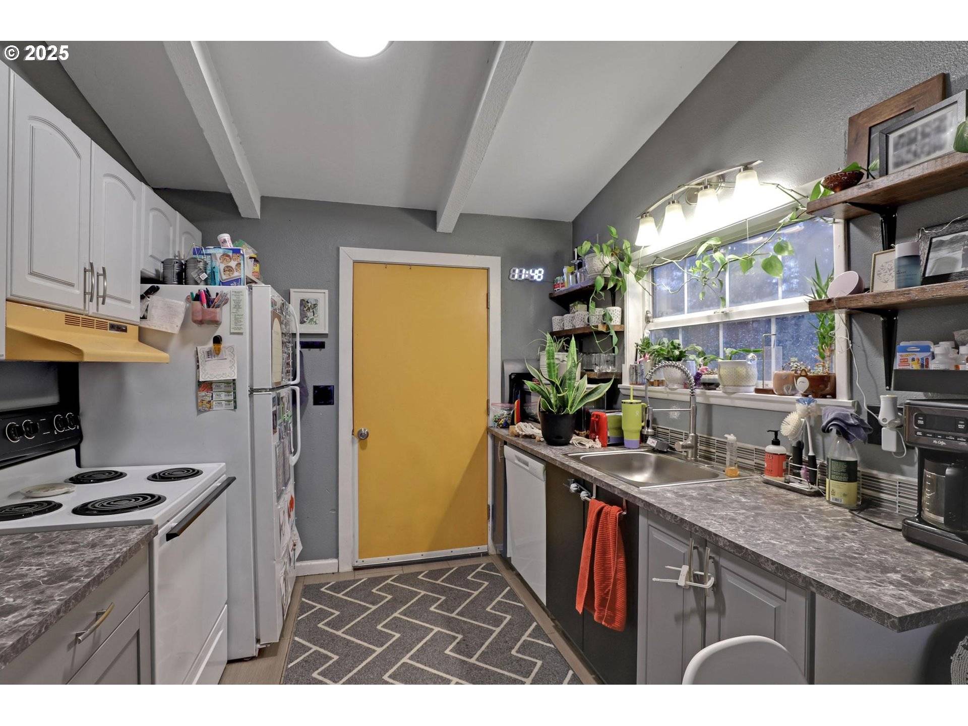 Portland, OR 97203,9406 N MIDWAY AVE