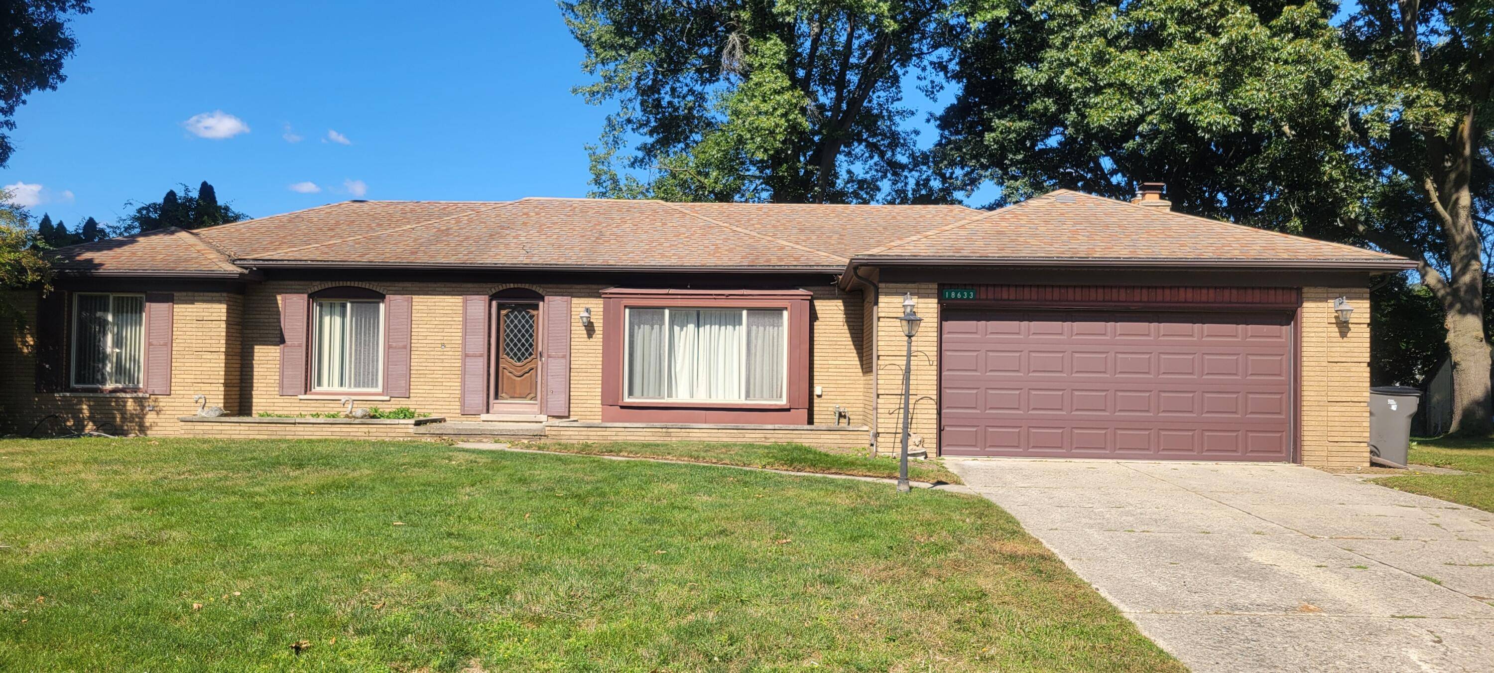 Clinton Twp, MI 48036,18633 Omega ST