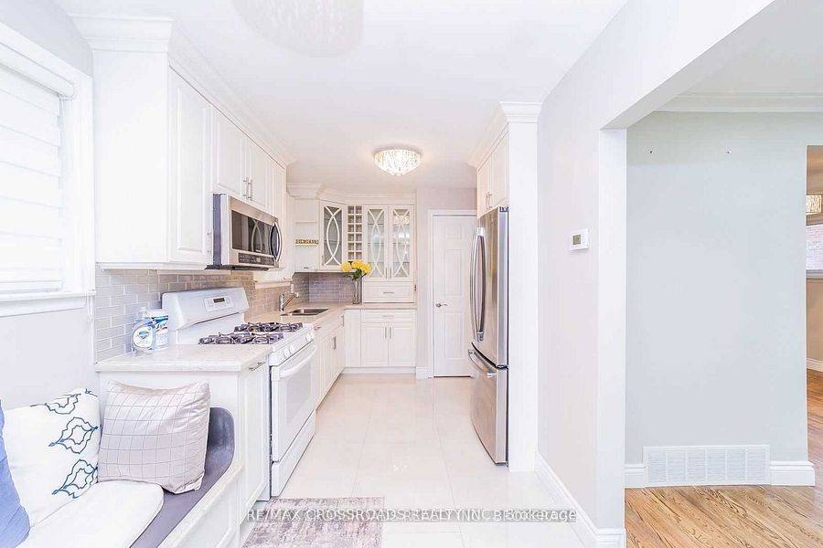 Markham, ON L3P 1S2,3 Alanadale AVE