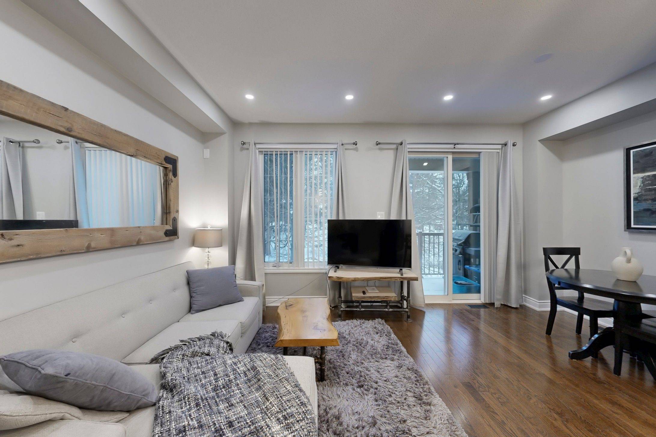 Newmarket, ON L3X 0A3,778 Harry Syratt AVE